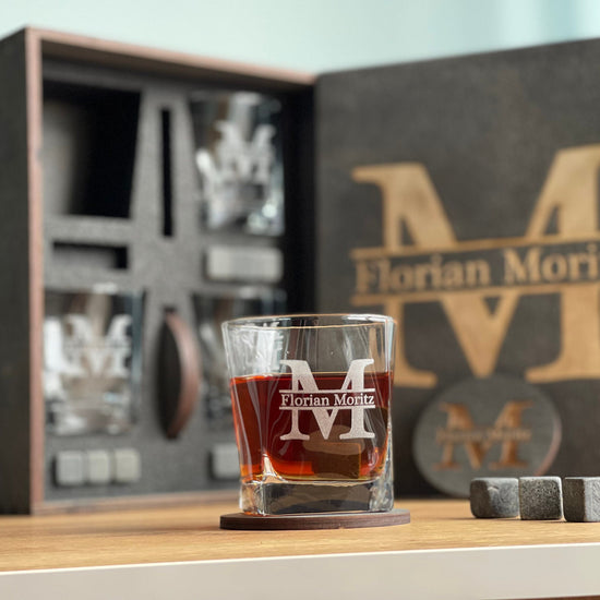Whiskey Glasses, Father's Gift, Gift for Father, Custom whiskey glass, Christmas Gift, Whiskey Set with Whiskey Stones, Bourbon glasses