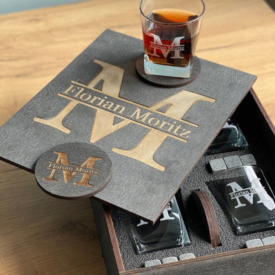 Whiskey Glasses, Father's Gift, Gift for Father, Custom whiskey glass, Christmas Gift, Whiskey Set with Whiskey Stones, Bourbon glasses