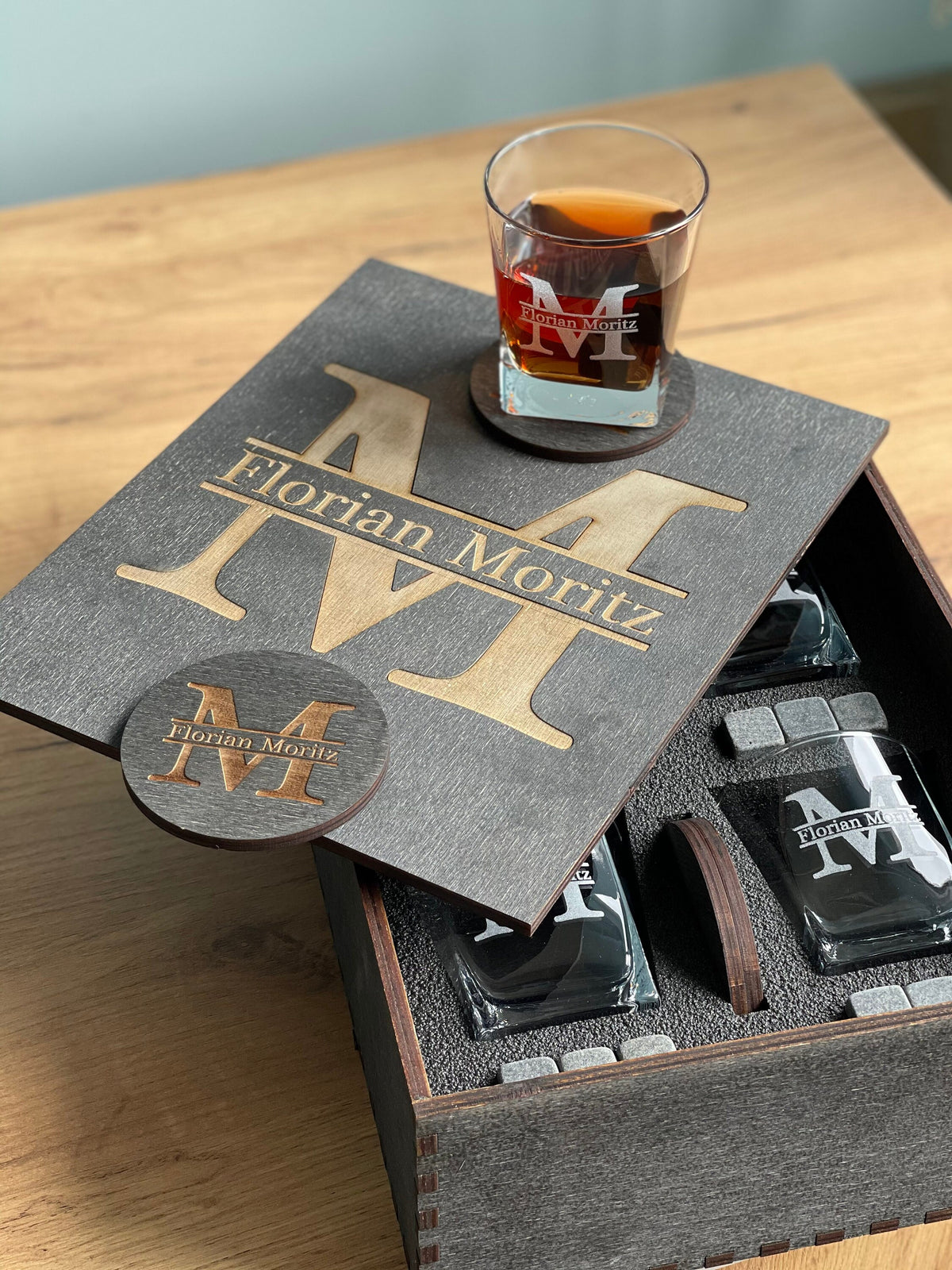 Whiskey Glasses, Father's Gift, Gift for Father, Custom whiskey glass, Christmas Gift, Whiskey Set with Whiskey Stones, Bourbon glasses