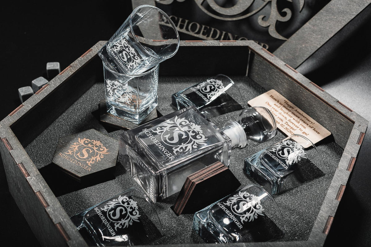Father's Day gift, Whiskey glasses, Whiskey decanter set, Luxury Decanter and Glasses with Personalization, Whiskey glass, Whiskey gifts