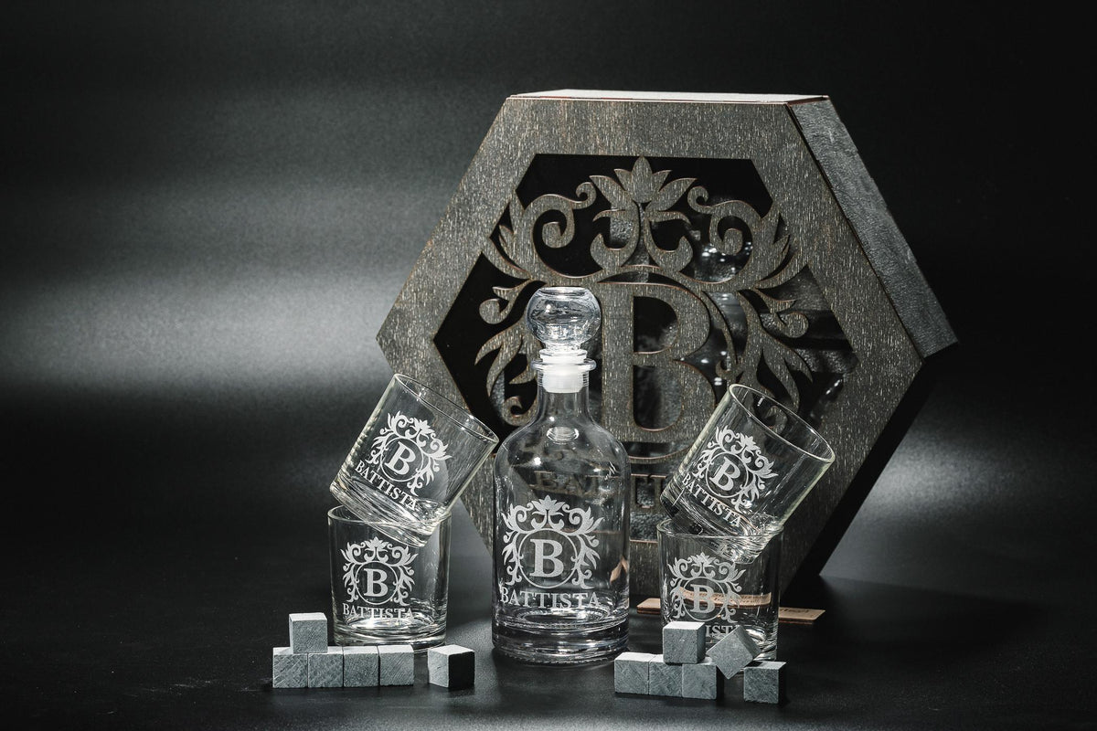 Father's Day gift, Whiskey glasses, Whiskey decanter set, Luxury Decanter and Glasses with Personalization, Whiskey glass, Whiskey gifts