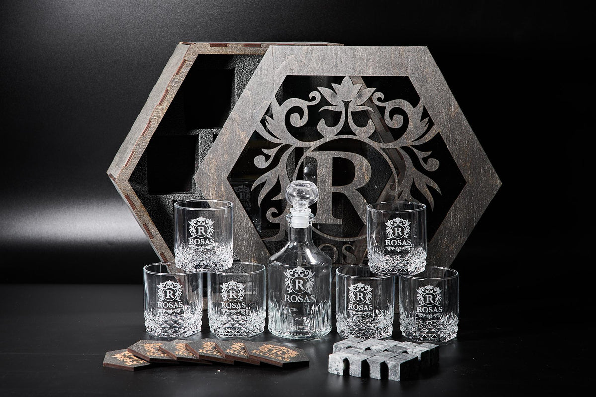 Father's Day gift, Whiskey glasses, Whiskey decanter set, Luxury Decanter and Glasses with Personalization, Whiskey glass, Whiskey gifts