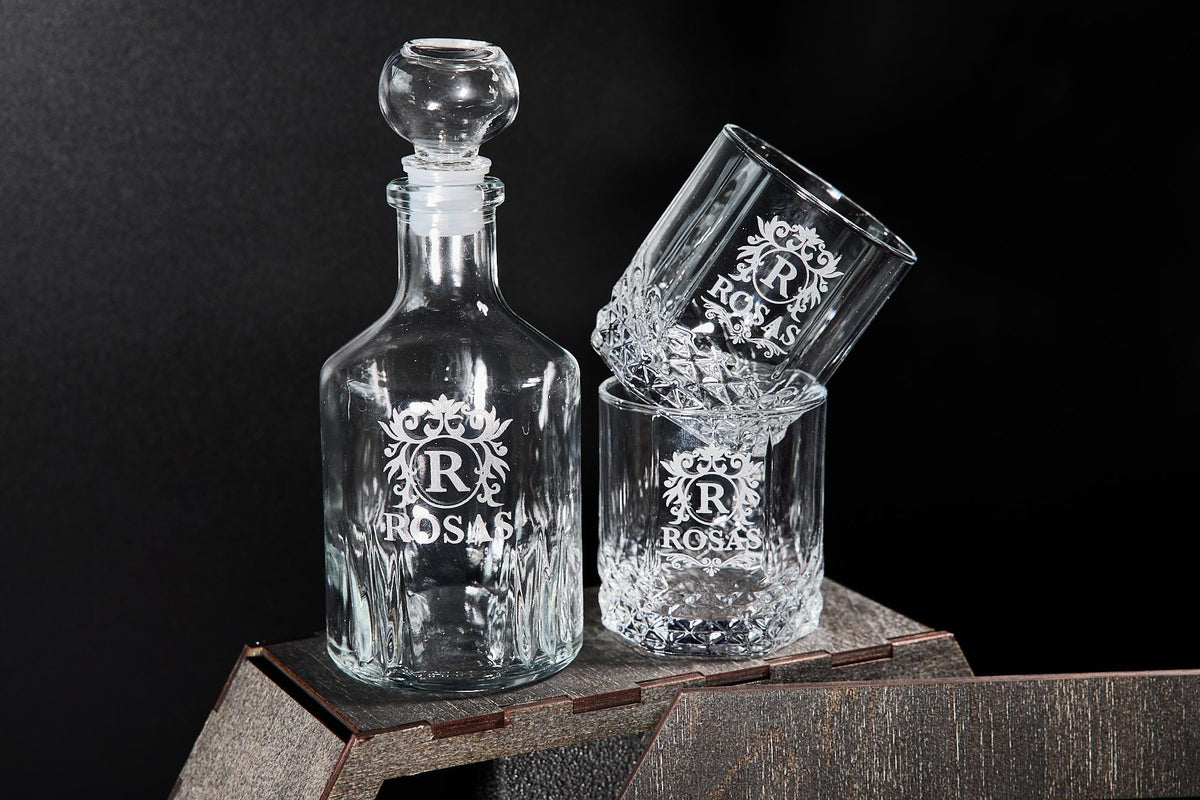 Father's Day gift, Whiskey glasses, Whiskey decanter set, Luxury Decanter and Glasses with Personalization, Whiskey glass, Whiskey gifts