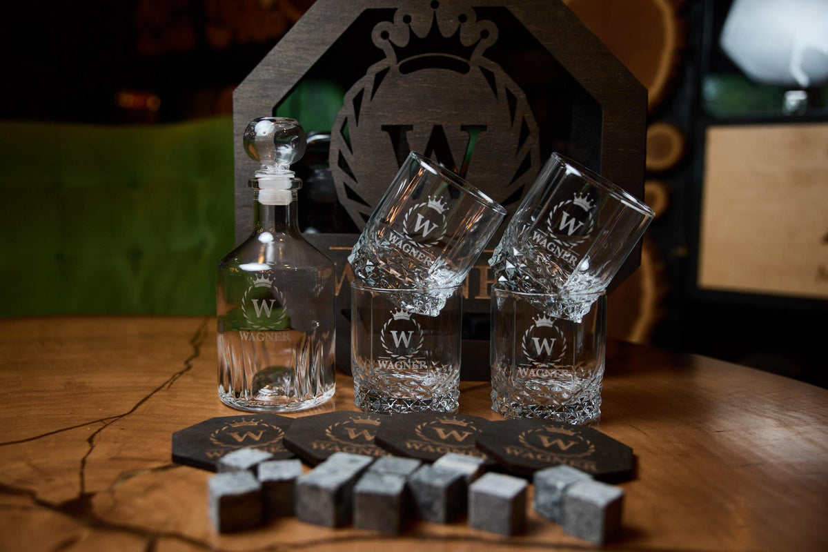 Personalized Whiskey Decanter Set, Custom Engraved Bourbon Gift, Father's Day Whiskey Gift Set, Whiskey Glasses, Christmas Gift, Whiskey Set
