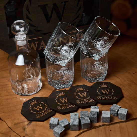 Personalized Whiskey Decanter Set, Custom Engraved Bourbon Gift, Father's Day Whiskey Gift Set, Whiskey Glasses, Christmas Gift, Whiskey Set
