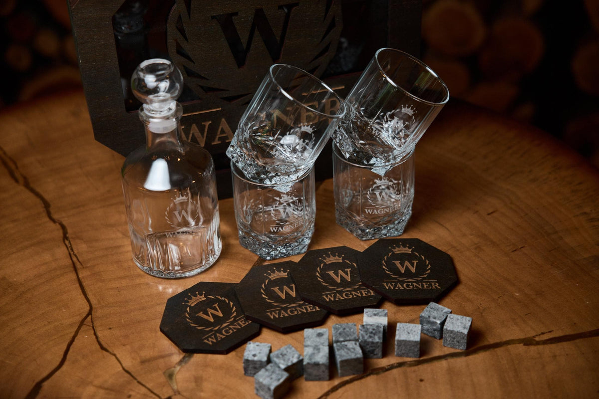 Personalized Whiskey Decanter Set, Custom Engraved Bourbon Gift, Father's Day Whiskey Gift Set, Whiskey Glasses, Christmas Gift, Whiskey Set